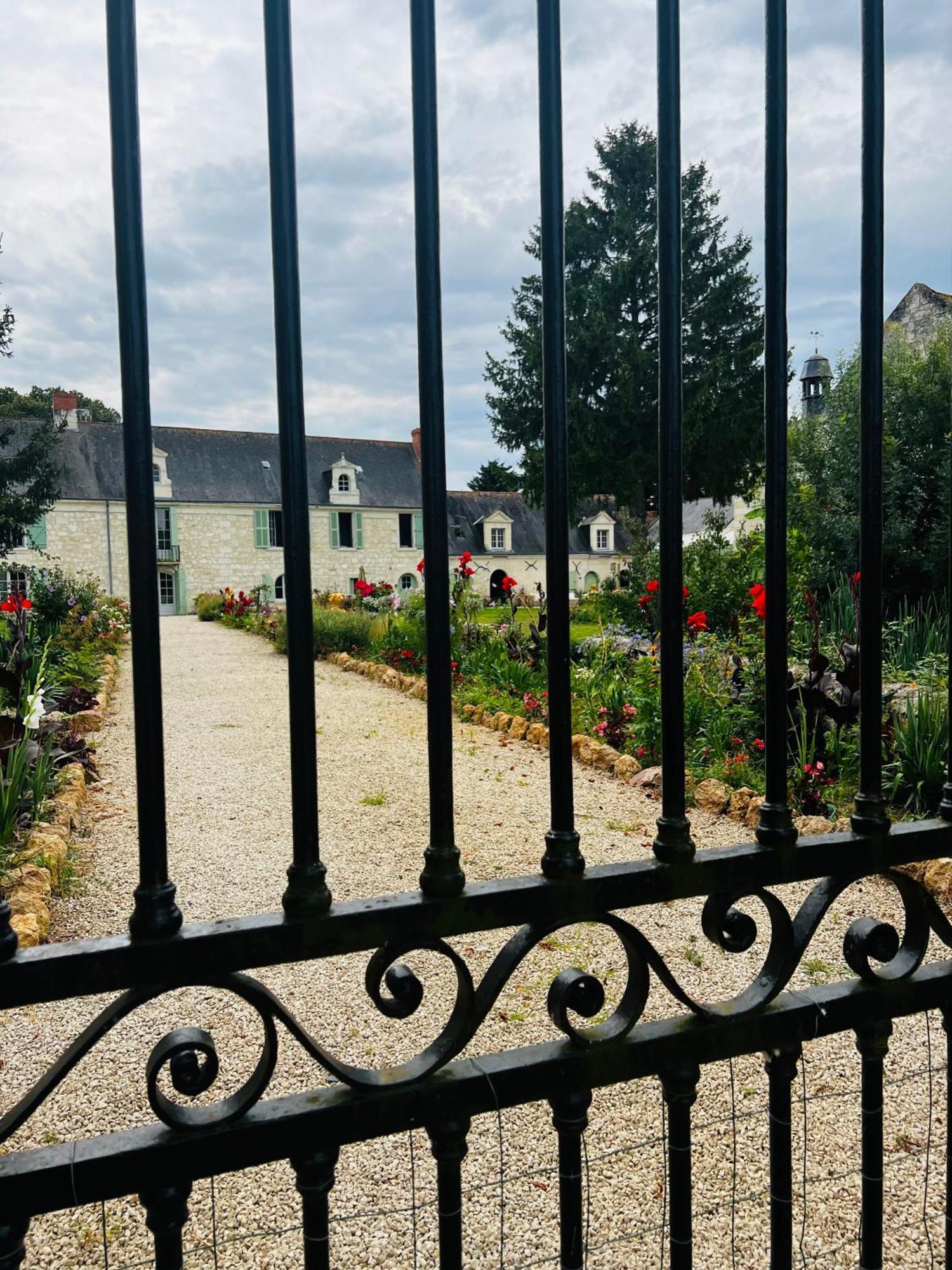 Chateau De La Thibaudiere Bois Savary - Chambre Familiale Du Roi Allonnes  Luaran gambar